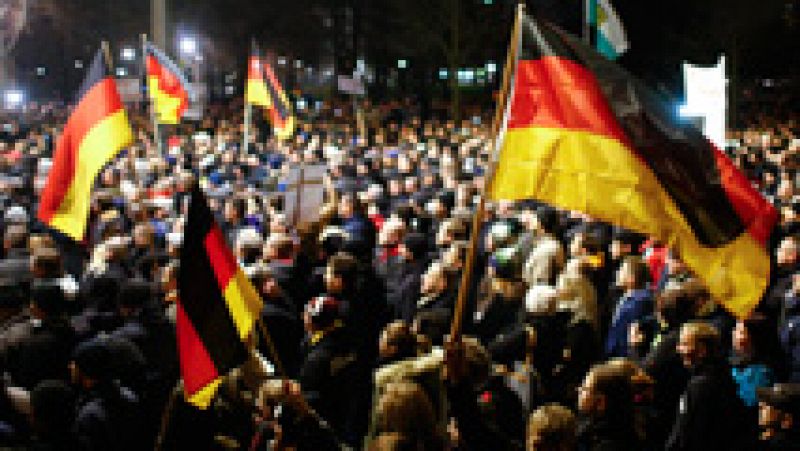 Los "Patriotas Europeos contra la Islamización de Occidente" se manifiestan en Dresde