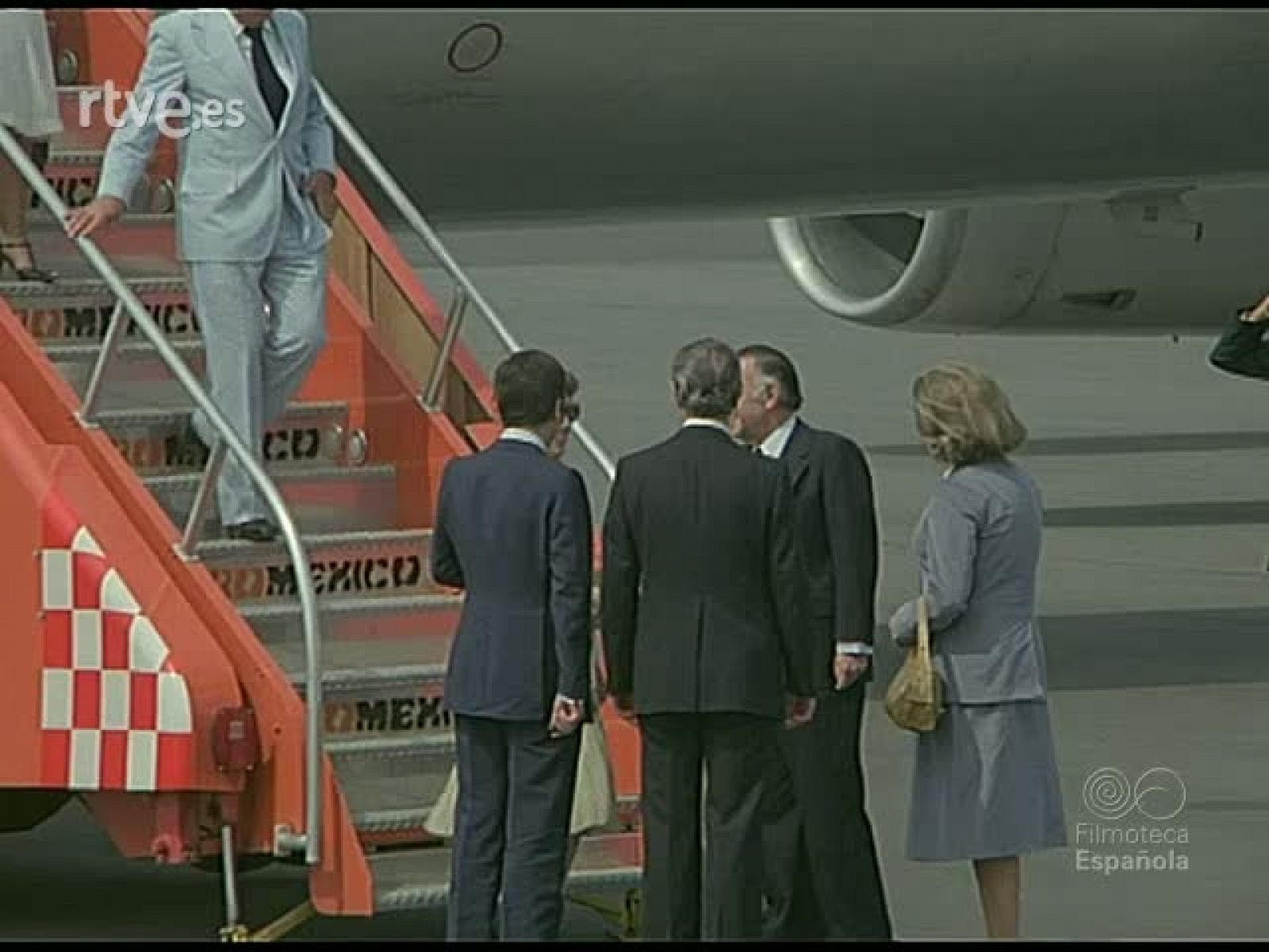 EL PRESIDENTE ADOLFO SUAREZ EN MEXICO Y ESTADOS UNIDOS - Documentales Color | Ver