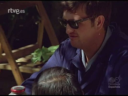 Documentales Color - UN RETO A LA SOCIEDAD