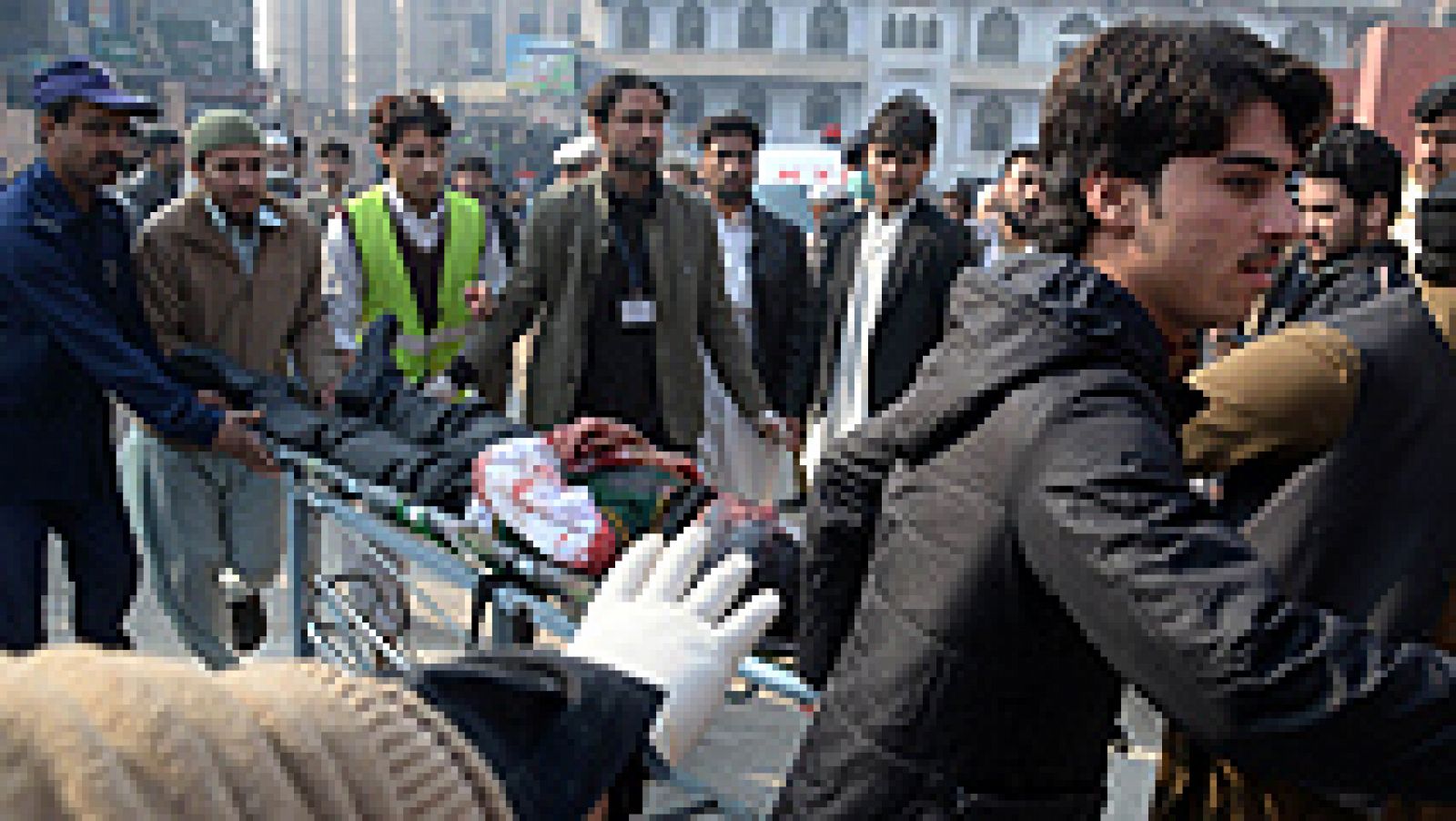 Telediario 1: Masacre en una escuela pública en Pakistán | RTVE Play