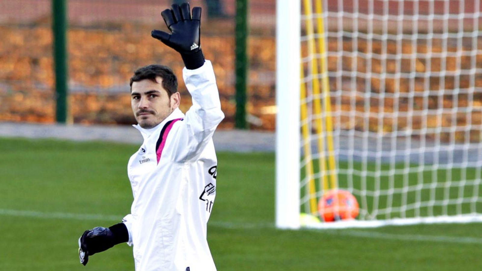 El portero y capitán del Real Madrid hace gala de memoria recordando el resultado del 98% de los partidos que ha jugado con el Real Madrid.