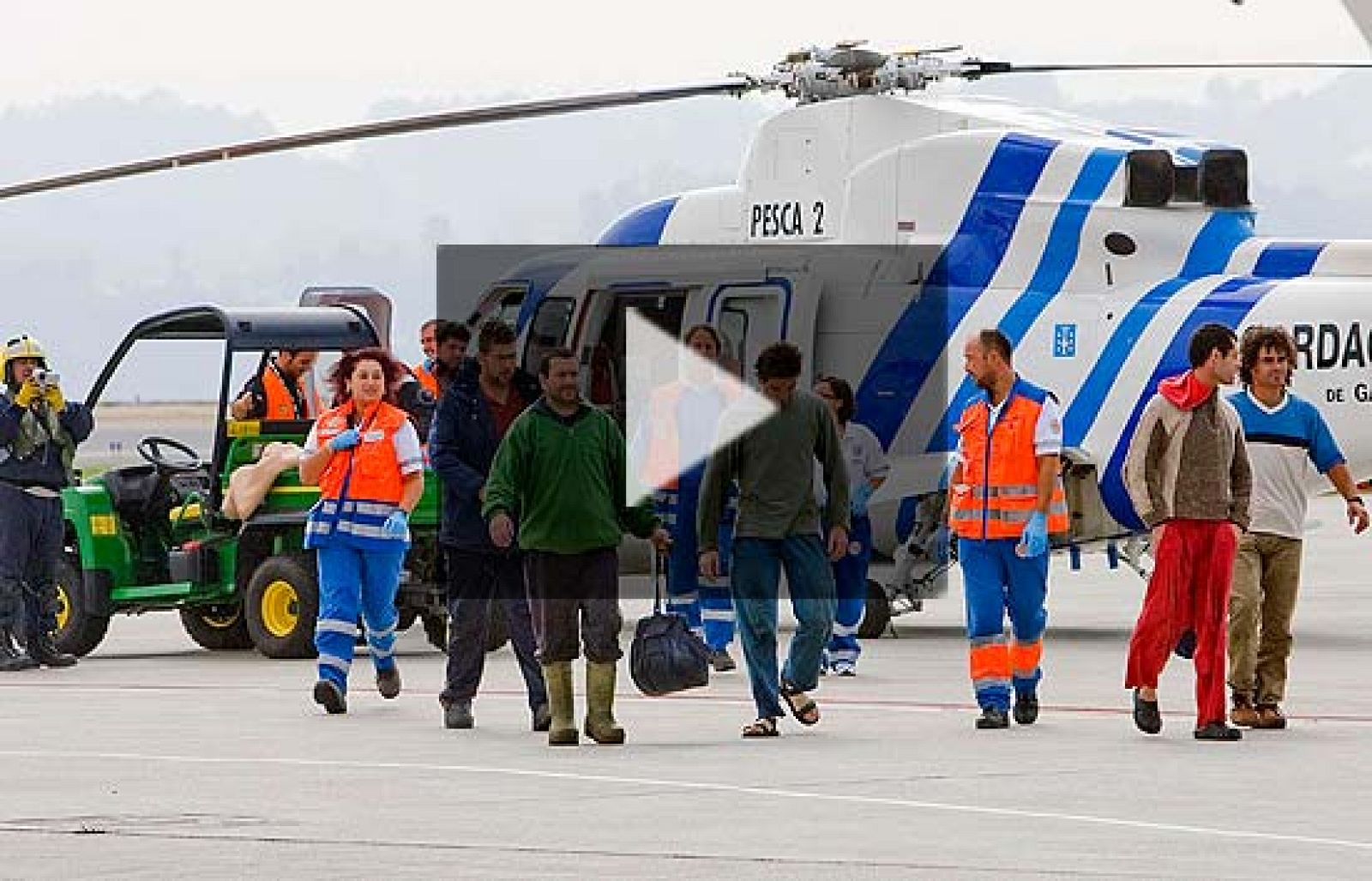 Los marineros del barco inglés hundido, a salvo