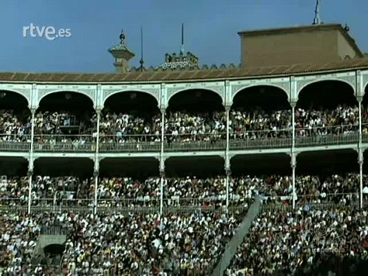Documentales Color - Y LA FERIA SIGUE