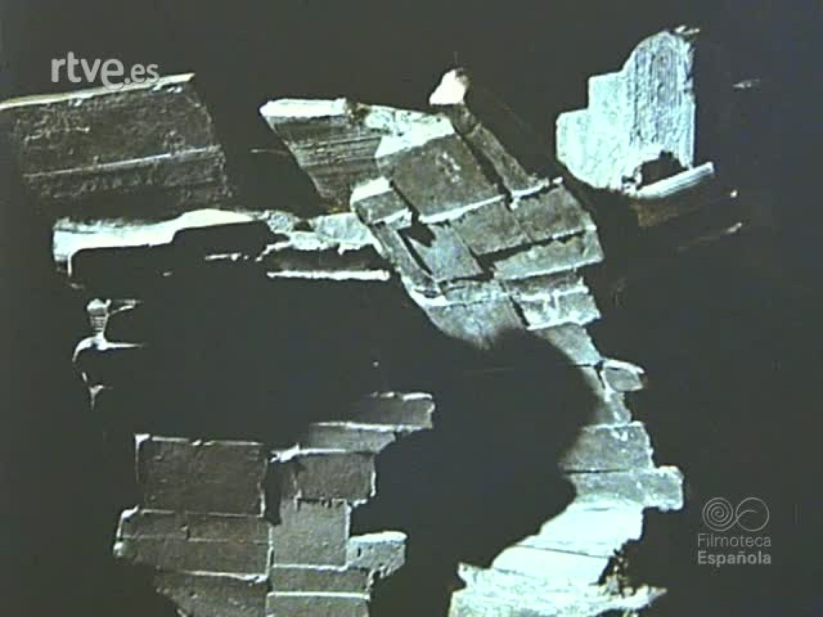 LA ANTORCHA EXALTACION DEL LIBRO (VERSION CORTA) - Documentales Color | Ver