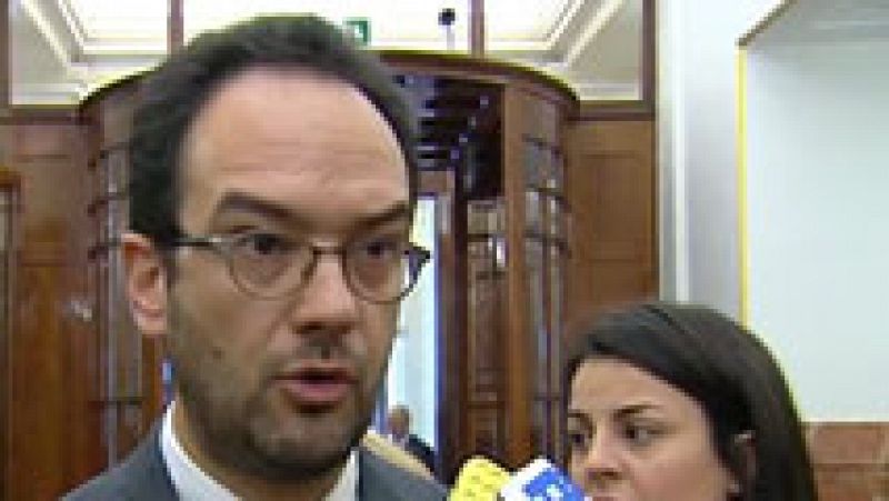 La oposición habla de dimisión por injerencias del Fiscal General del Estado