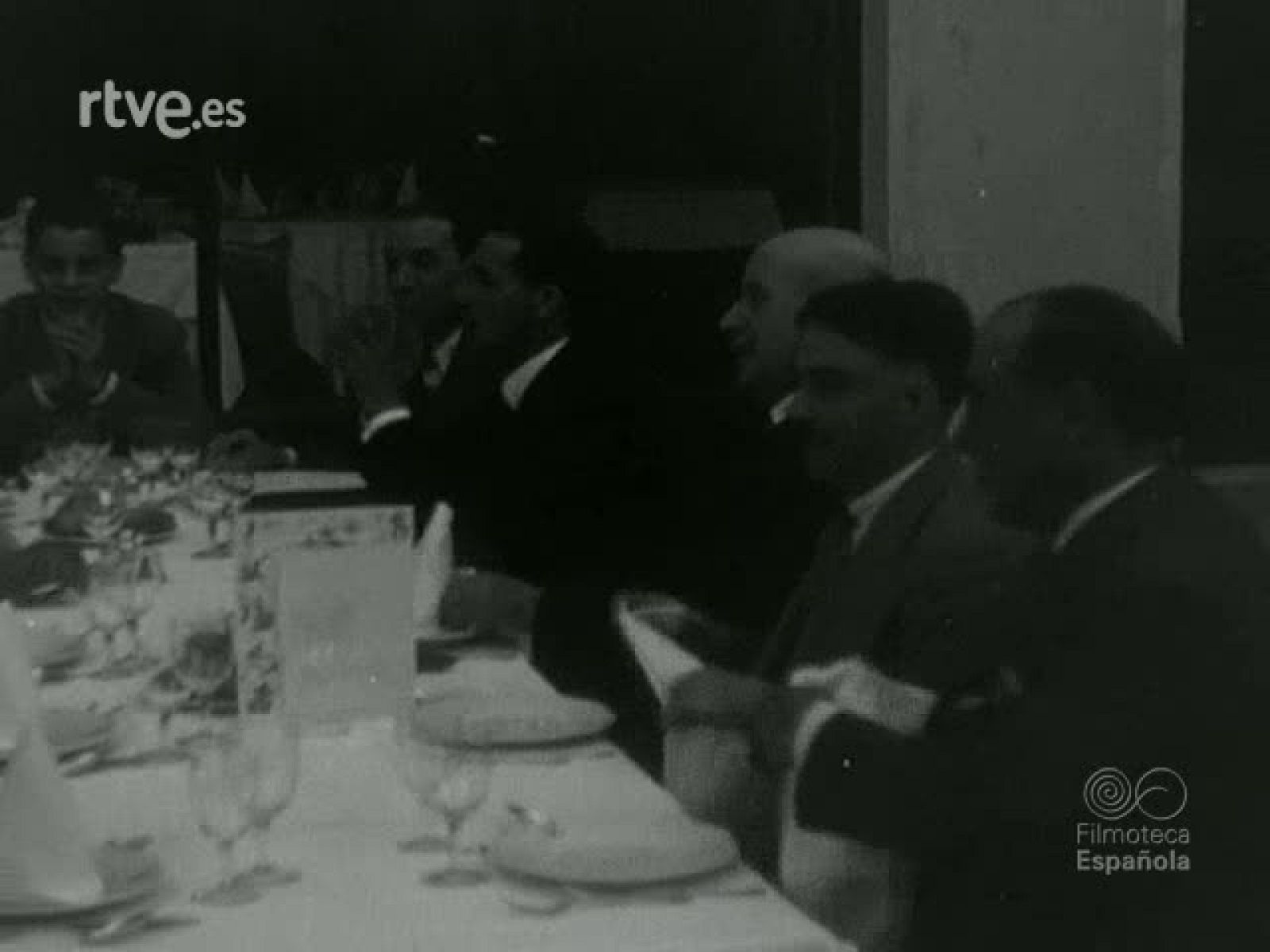 JUAN BELMONTE TOREA EN NIMES | Ver