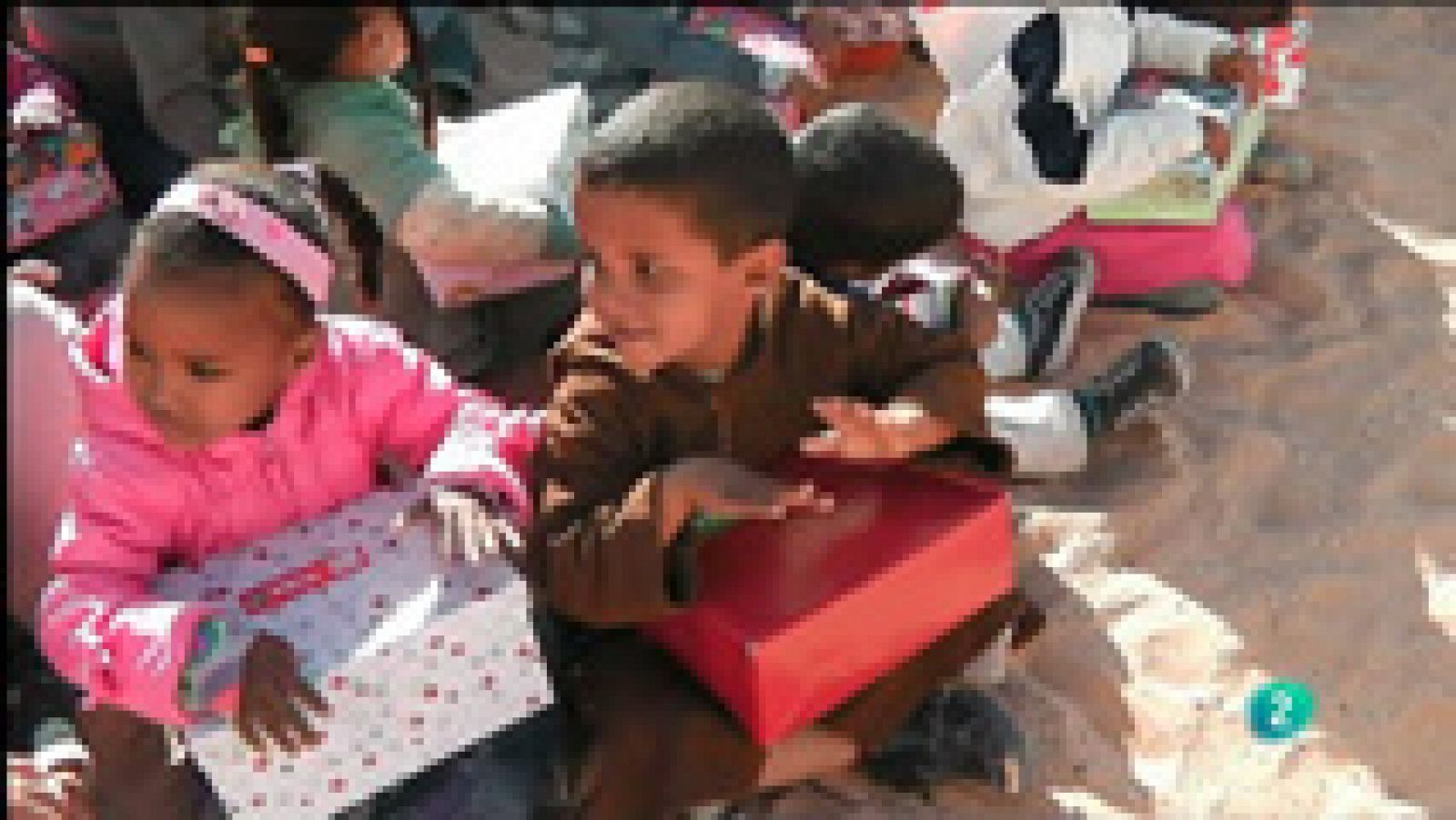 Para Todos La 2 - Vídeo: Operación niño de la navidad