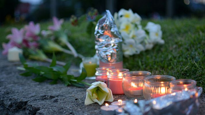 Telediario 1 - Conmoción en Australia por la muerte de ocho niños