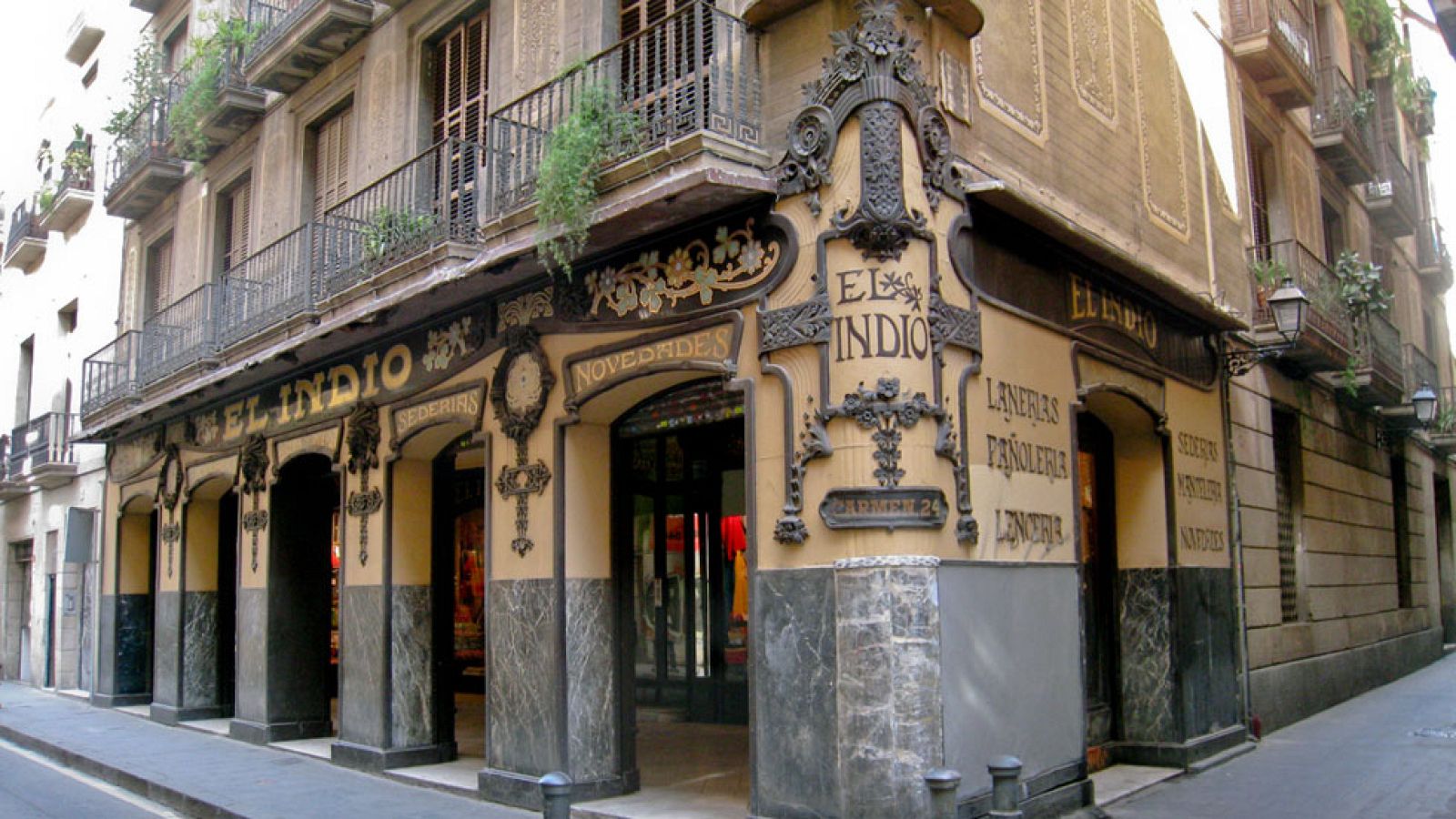 Telediario 1: Comercios tradicionales abocados al cierre al no poder pagar el alquiler | RTVE Play