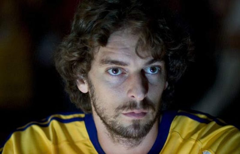   Gasol confiesa a Juan Ramón Lucas que se encuentra más a gusto jugando con la selección que con los Lakers.