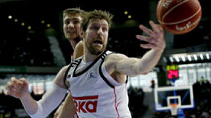 Telediario 1 - El Madrid se reencuentra con la victoria