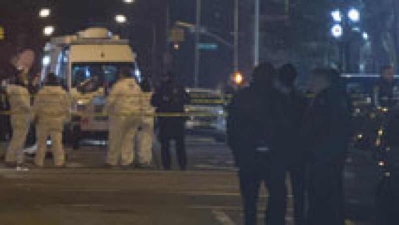 Un hombre asesina a dos policías en Nueva York
