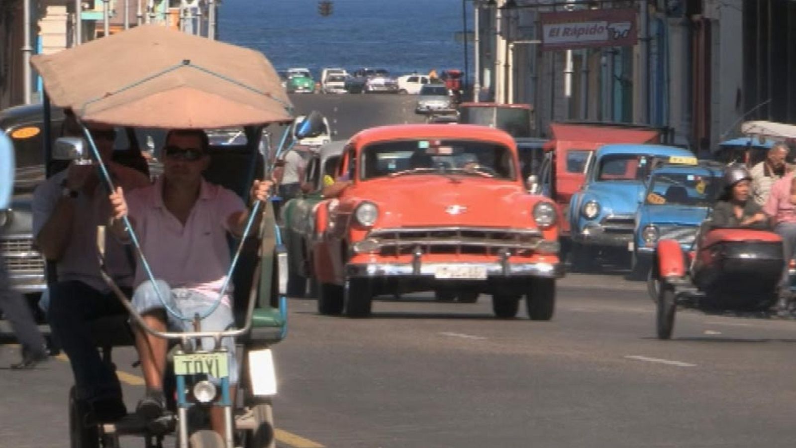 Los cubanos ven con esperanza esta nueva etapa de apertura económica