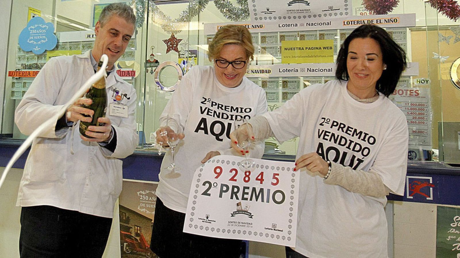  El segundo premio, repartido entre viajeros