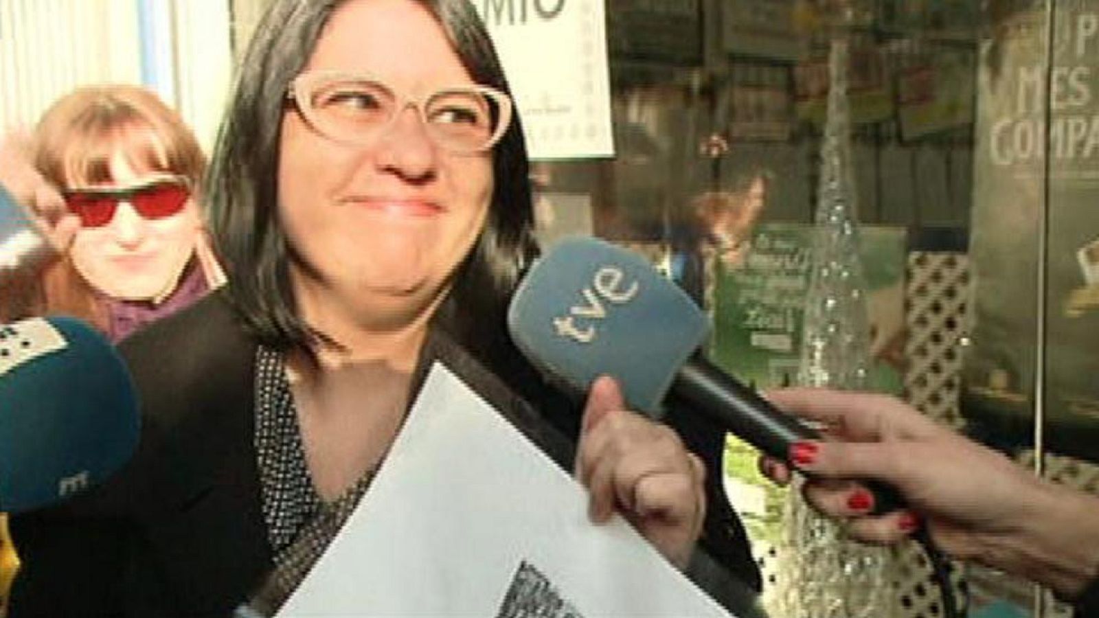 La mañana de la 1 - En L'Hospitalet venden 60 series del segundo premio