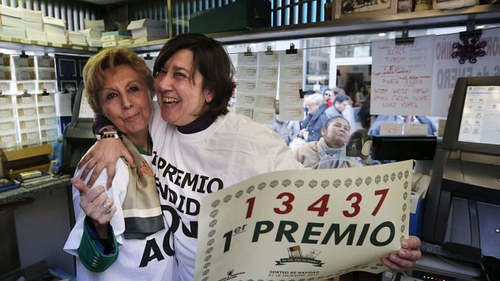 Telediario 1 - Imágenes de felicidad en muchos puntos de España