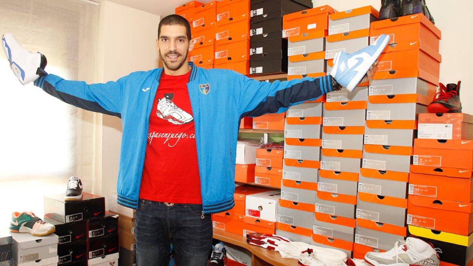 Nacho Martín, del Estudiantes, todo un coleccionista de zapatillas