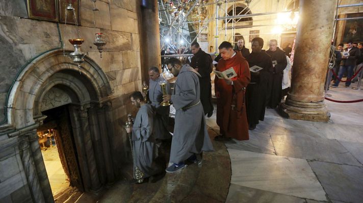 Telediario 1 - Peregrinos de todo el mundo comienzan a llegar a Belén para celebrar la Navidad