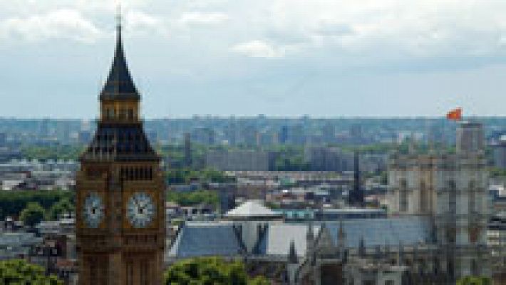 Telediario 1 - La Navidad llegará una hora más tarde al Reino Unido