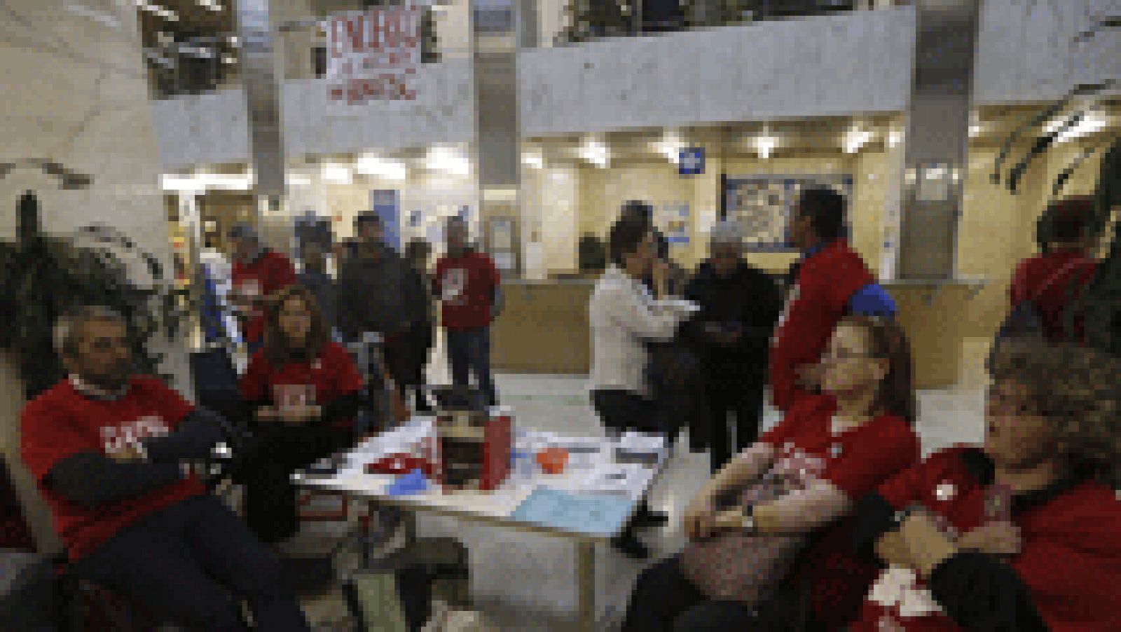 Los enfemos de hepatitis C seguirán con su encierro