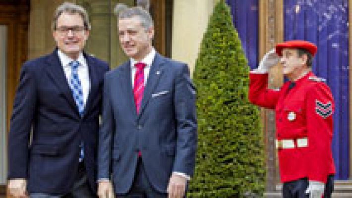 Telediario 1 - Urkullu recibe a Artur Mas en Ajuria Enea