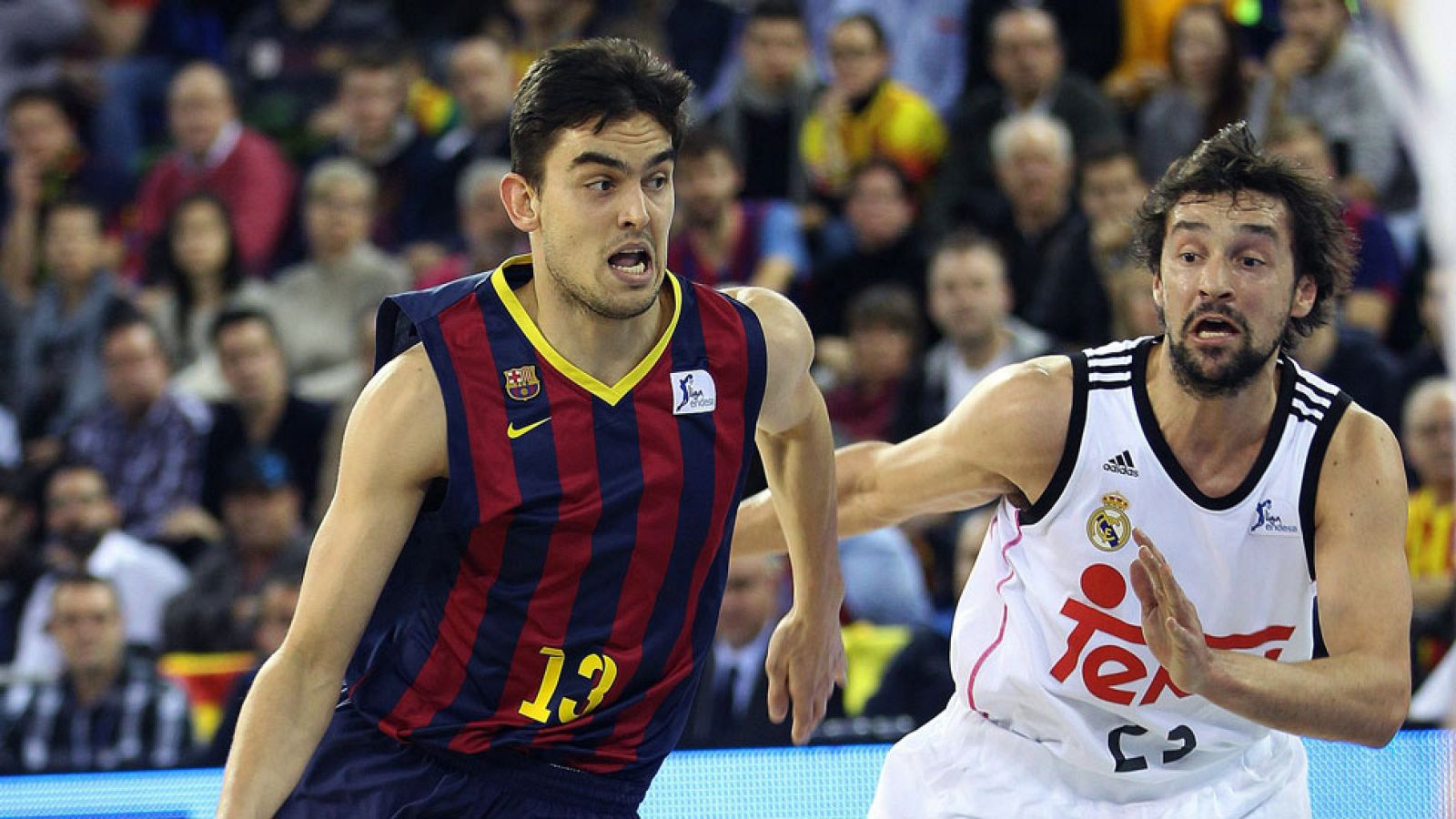 El Barcelona ha sorprendio en el Palau al Real Madrid con una férrea defensa en la victoria por 76-68, que deja a los blancos sin liderato en el día de los Inocentes. El gran benefiado es Unicaja, que se pone al frente de la ACB en solitario, con sus once triunfos. 