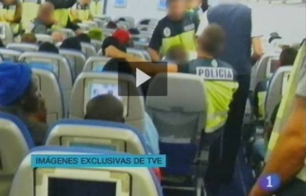  - La espera en el avión