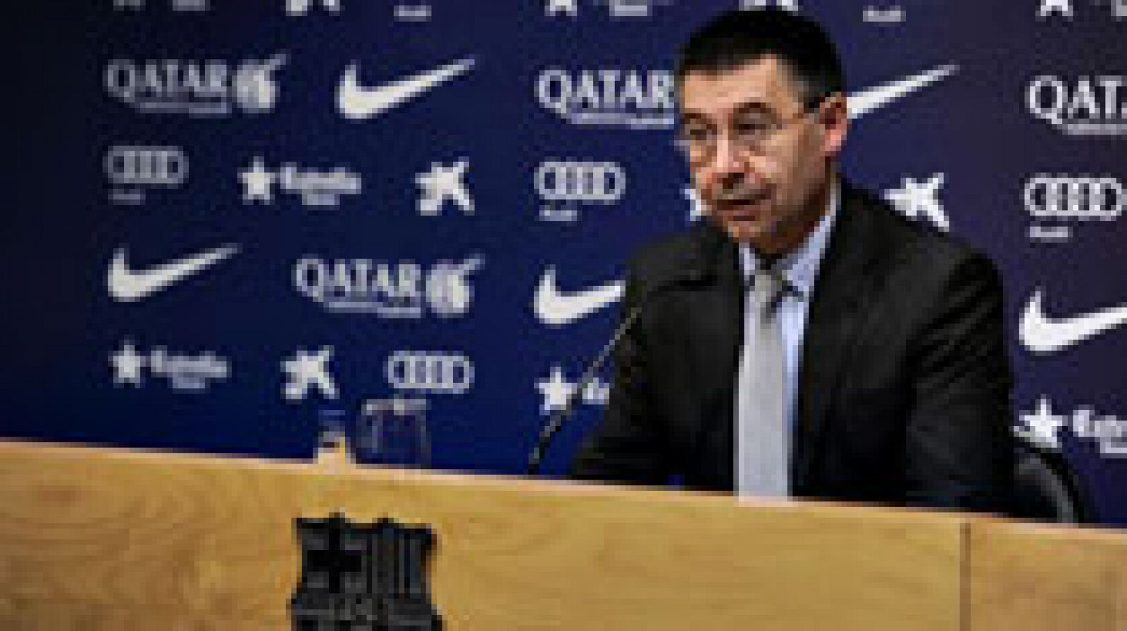 Informativo 24h: El TAS confirma la sanción al Barça y no podrá fichar hasta enero de 2016 | RTVE Play