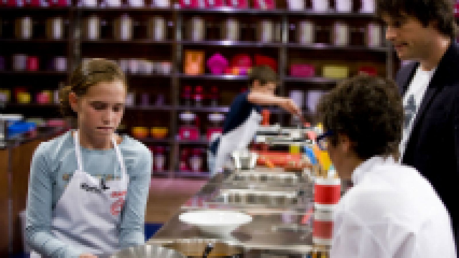 MasterChef Junior: Mario levanta pasiones entre las aspirantes | RTVE Play