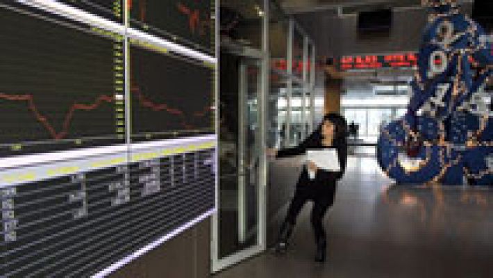 Telediario 1 - El adelanto electoral en Grecia dispara su prima de riesgo