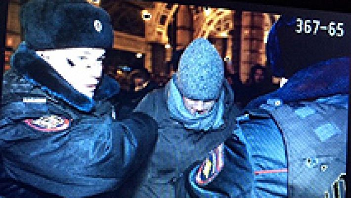 Telediario 1 - Detienen al opositor ruso Navalni por violar el arresto domiciliario en Moscú