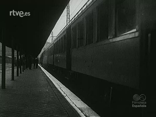 Archivo Histórico - LOS TRENES DE CERCANIAS DE RENFE (MATERIALES SIN MONTAR)