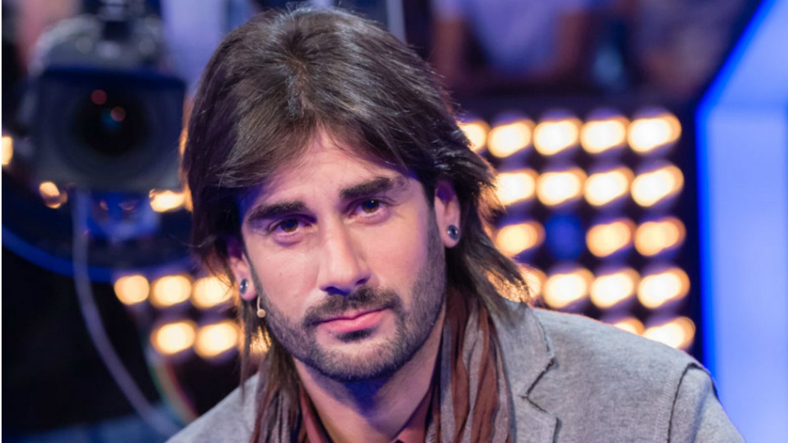 Hit - La Canción Melendi: "Un hit es una canción que entra en la vida de la gente y en los corazones"