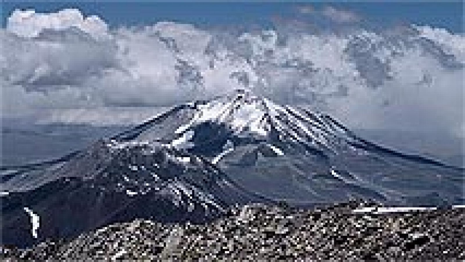 Telediario 1: Fallece el montañero vasco Fernando Ossa tras dos días aislado en los Andes | RTVE Play
