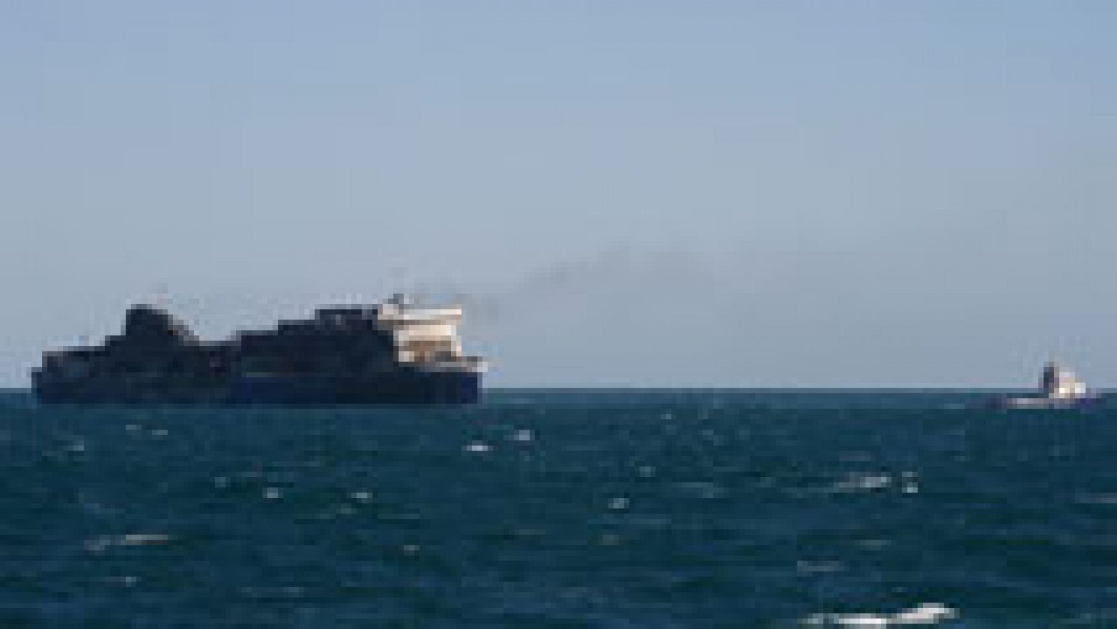 Telediario 1: Segundo carguero abandonado a la deriva en costas italianas | RTVE Play