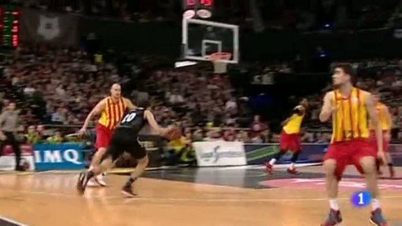 El mate de Todorovic al Barça, el equipo que le tiene cedido en el Bilbao Basket, destaca como la mejor canasta de la jornada.