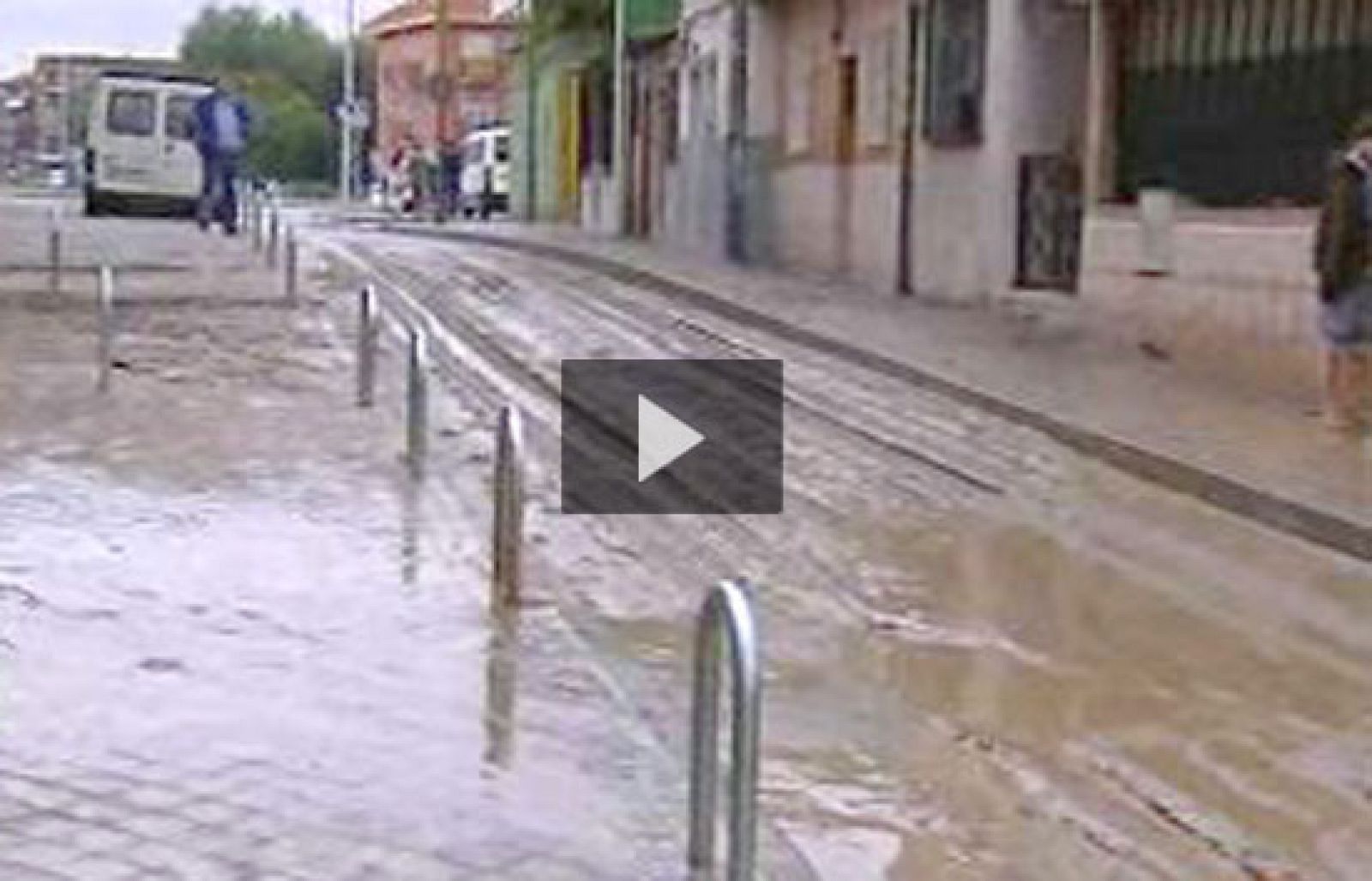 Las lluvias dejan en Coslada una mujer muerta, seis heridos y cuantiosos daños | Ver