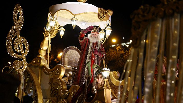 Telediario 1 - Madrid recibe con música a los Reyes Magos