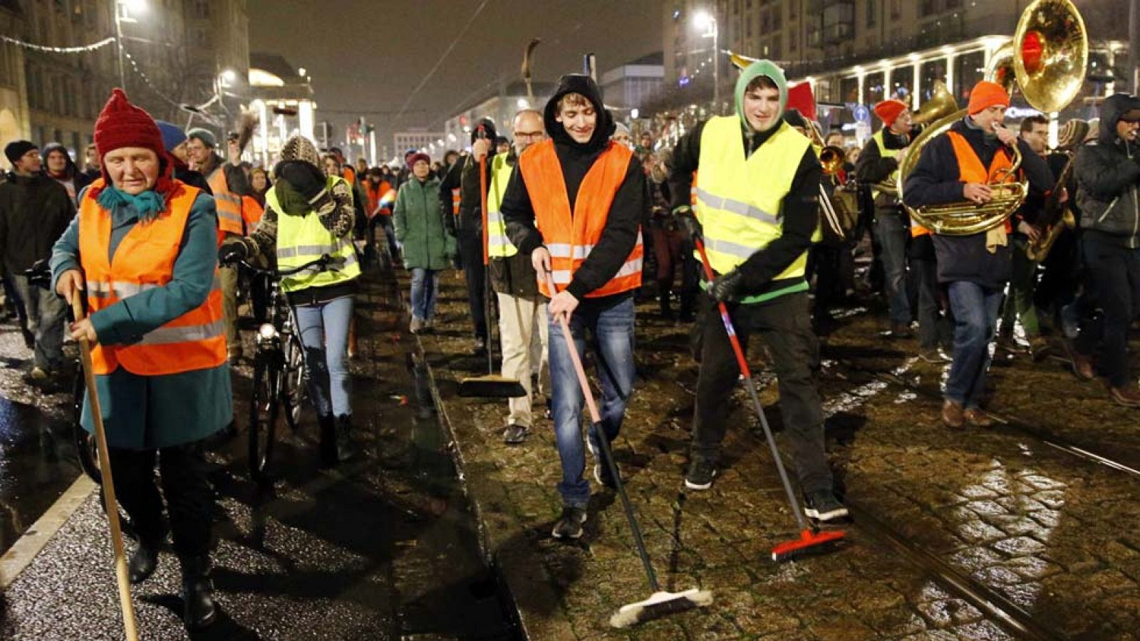 Numerosas organizaciones y partidos protestan en Alemania contra la islamofobia | Ver