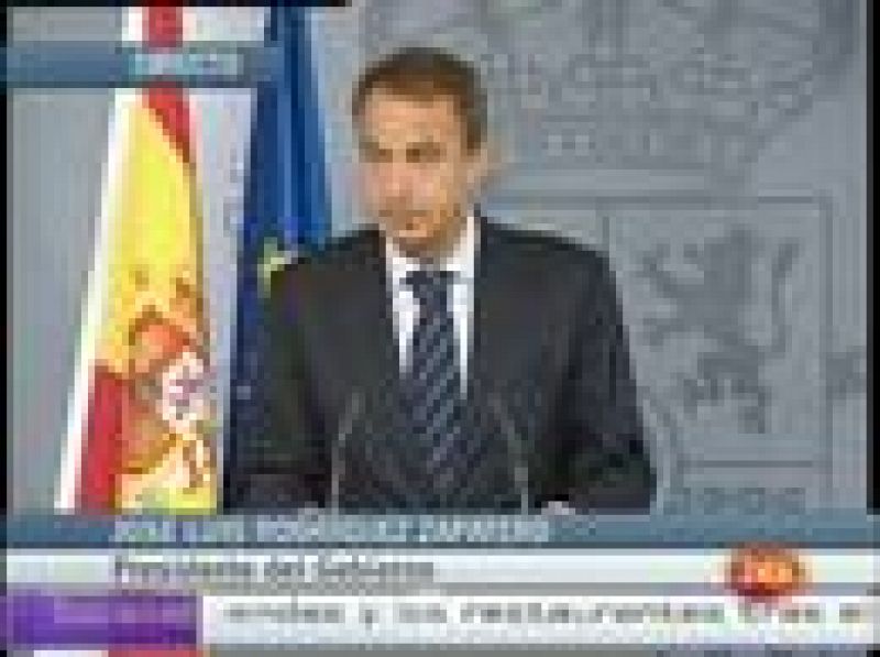  El presidente del Gobierno, José Luis Rodríguez Zapatero, ha asegurado que "ETA ha vuelto a sembrar el terror sin importarle las consecuencias".