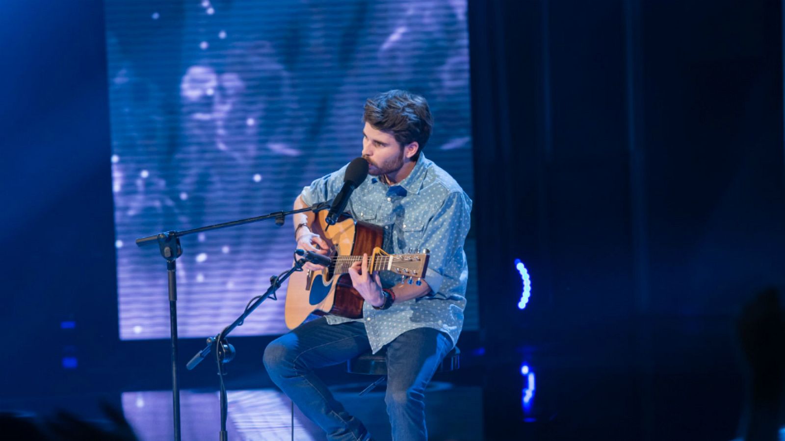 'Eres tú' de Borja Navarro en Hit-La Canción