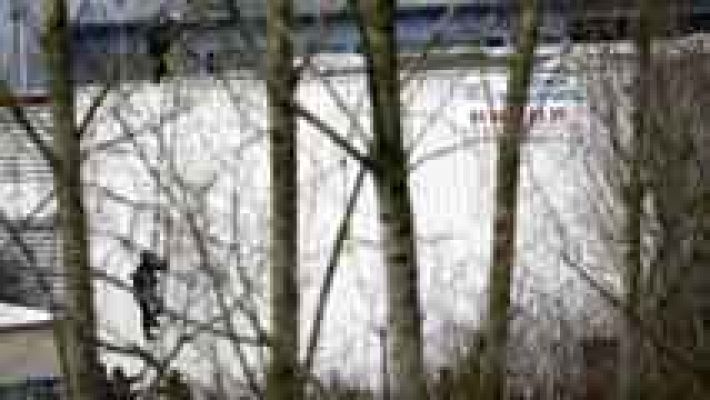 Telediario 1 - Momento del asalto a la imprenta