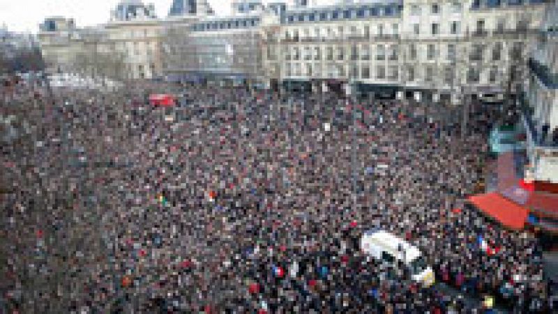Europa entera se manifiesta en Paris por la libertad