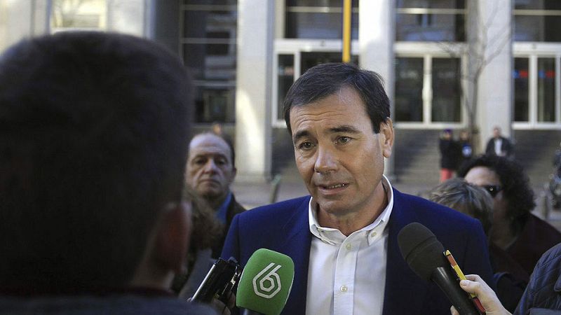 El PSOE denuncia ante la Audiencia el sistema de prescripción de fármacos contra la hepatitis C