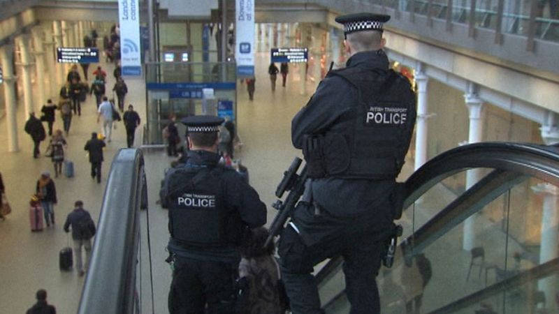 El ministro del Interior llevará al Consejo de Ministros un plan contra el yihadismo   