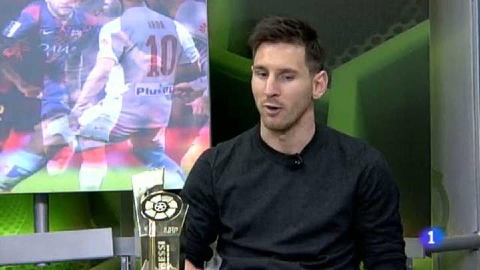 El jugador del FC Barcelona Leo Messi ha hablado tras la victoria  sobre el Atlético de Madrid (3-1), en la que marcó el tercer gol para  poner la puntilla, y ha dejado claro que "no" ha pedido la  destitución de Luis Enrique, que no hay mala relació