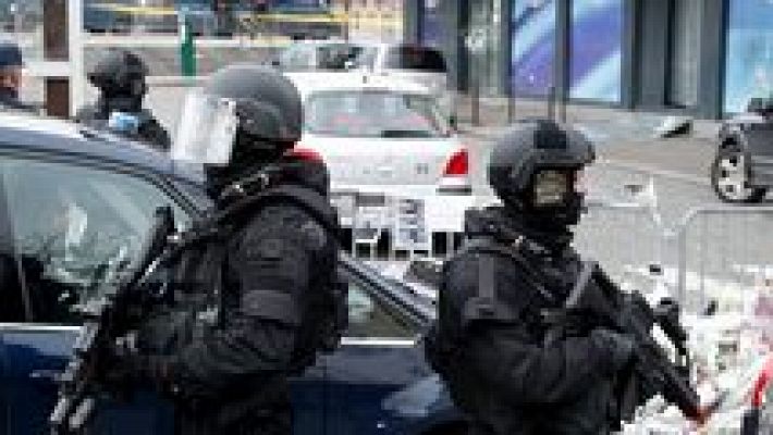 Telediario 1 - Telediario - 15 horas - 12/01/15