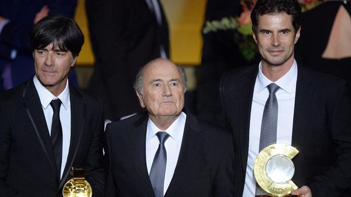 Telediario 1 - Joachim Löw, elegido mejor entrenador del año