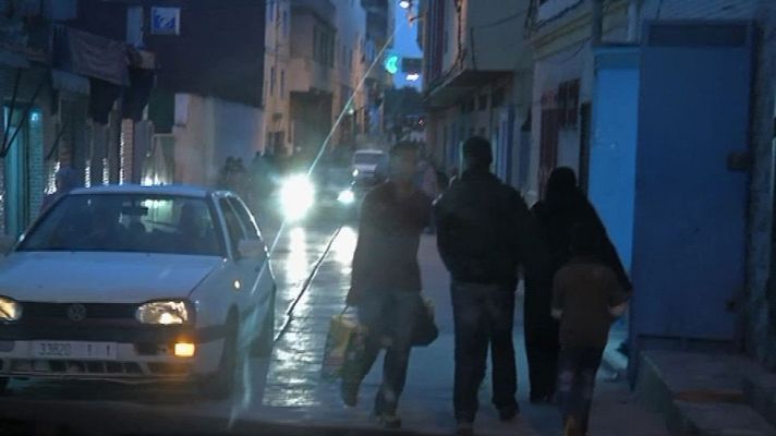 Telediario 1 - La policía desmantela una célula del EI