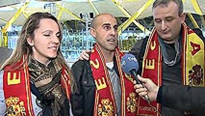 Telediario 1 - Contratan hinchas conquenses para animar a Catar en el Mundial